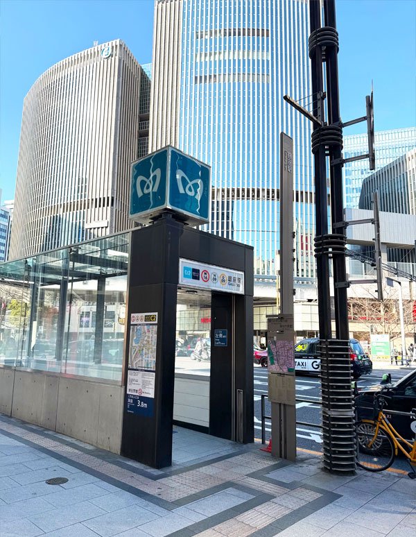 銀座駅:東京メトロ丸ノ内線数寄屋橋交差点方面改札外の外観写真
