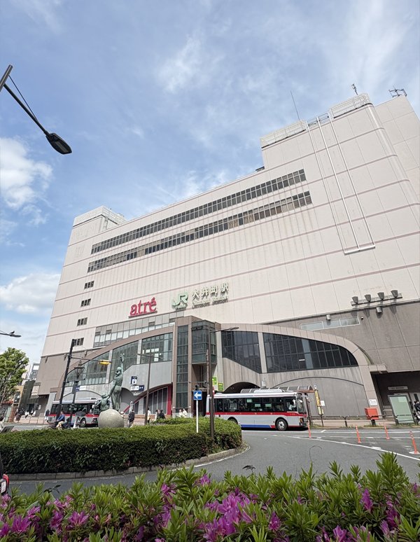 Exterior view of Oimachi Station (atre Oimachi)